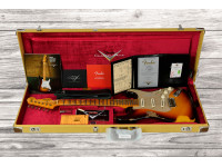 Fender Custom Shop Limited Edition 58 Strat Heavy Relic Chocolate 3 Tone Sunburst Fender Custom Shop Limited Edition 58 Strat Heavy Relic Chocolate 3 Tone Sunburst